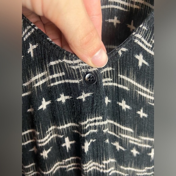 Aritzia Wilfred Size XXS Midi Dress Black White Gauzy Aztec Boho - Picture 4 of 6